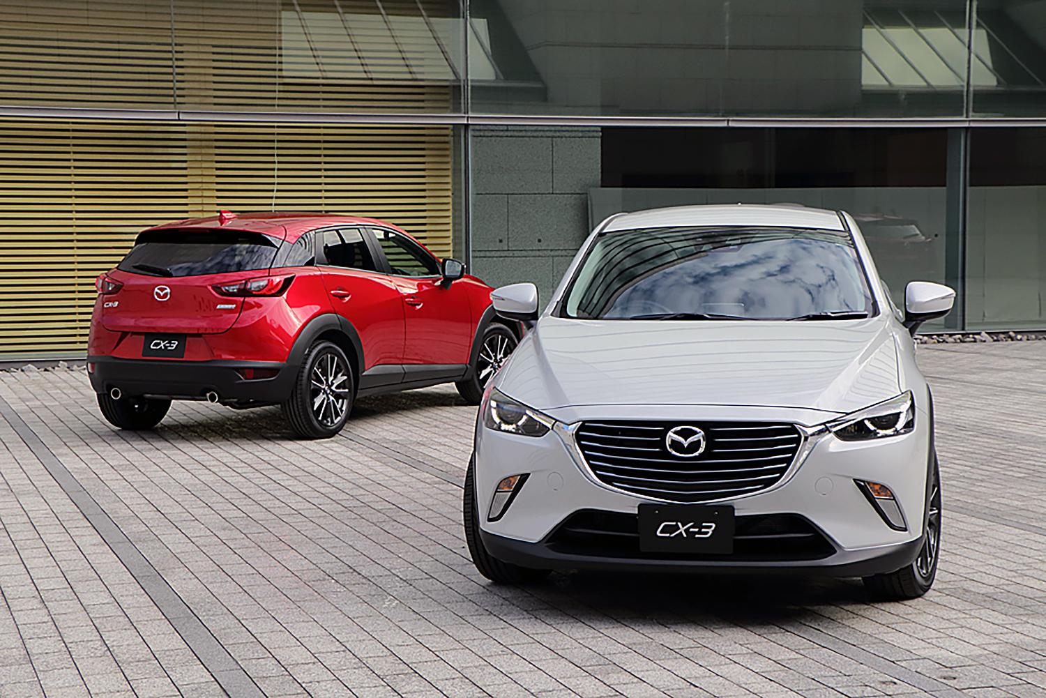 CX-3並び