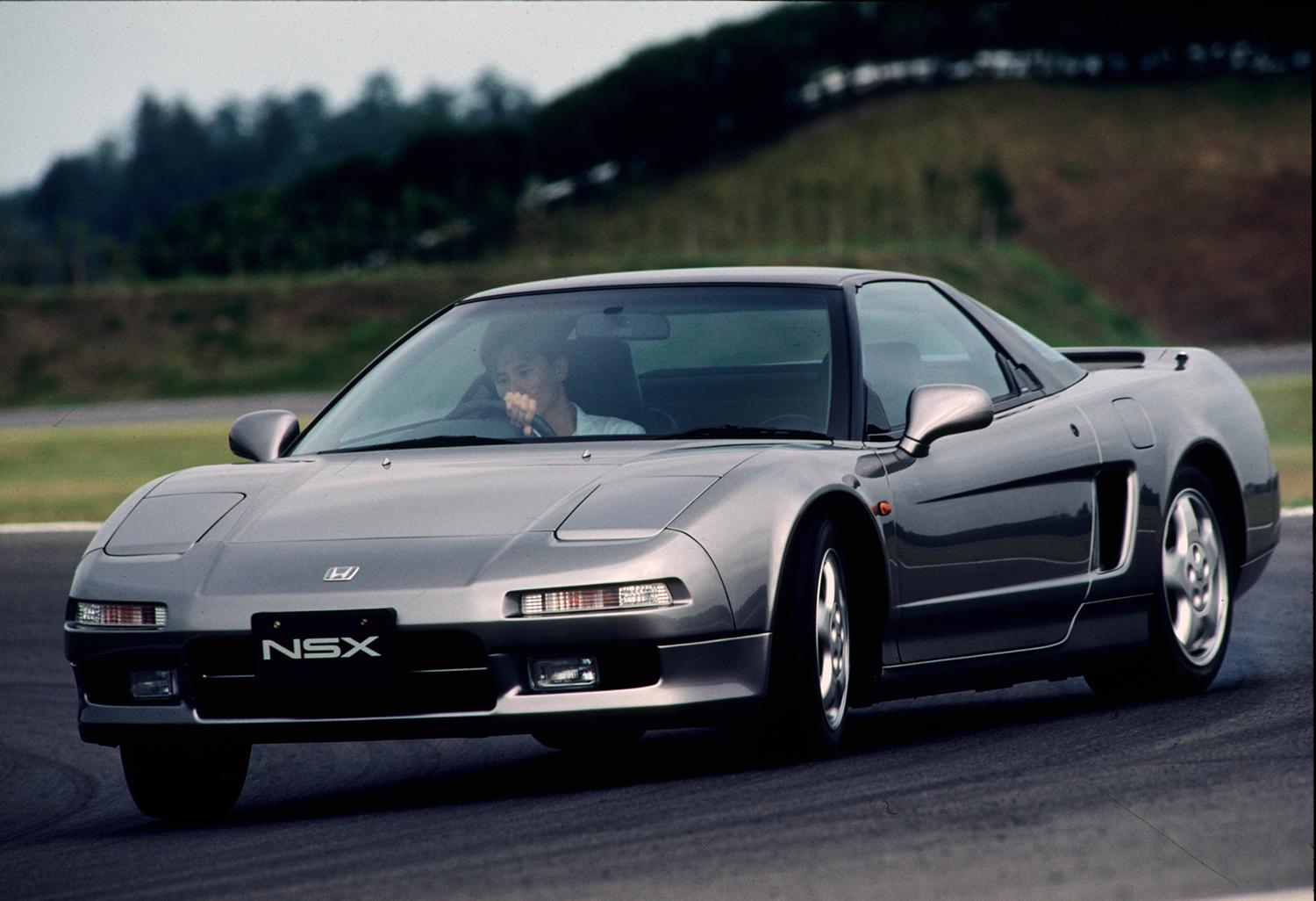 NSX_211229_010
