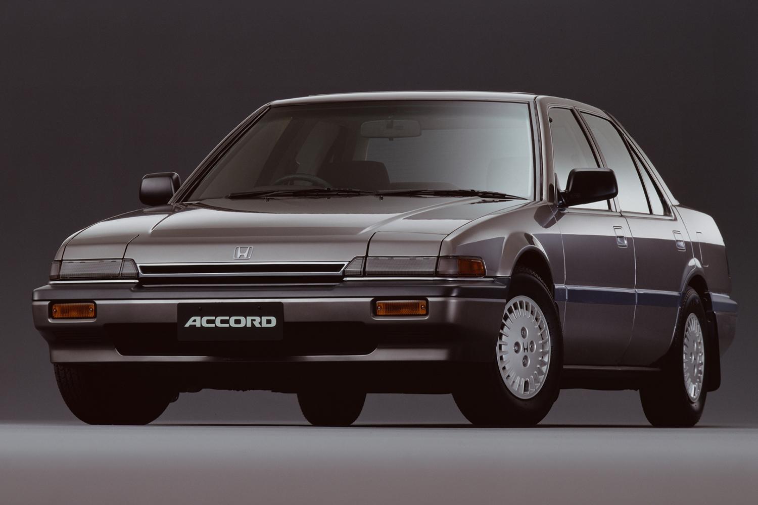 am198506_acd002_01002H