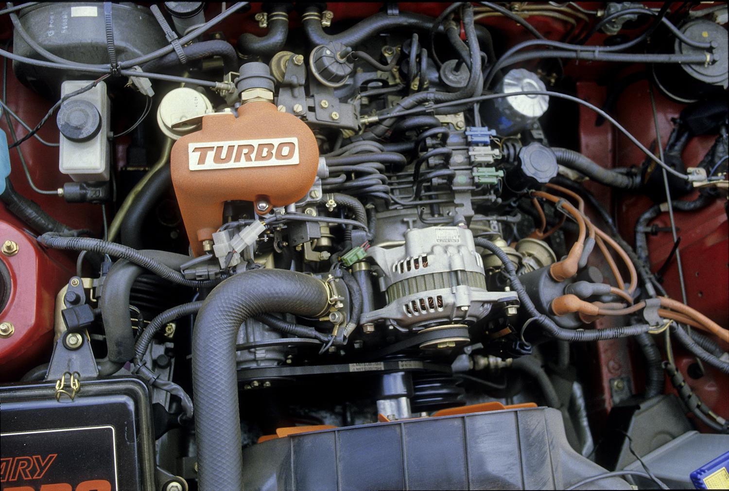 マツダ・サバンナRX-7のロータリーエンジン