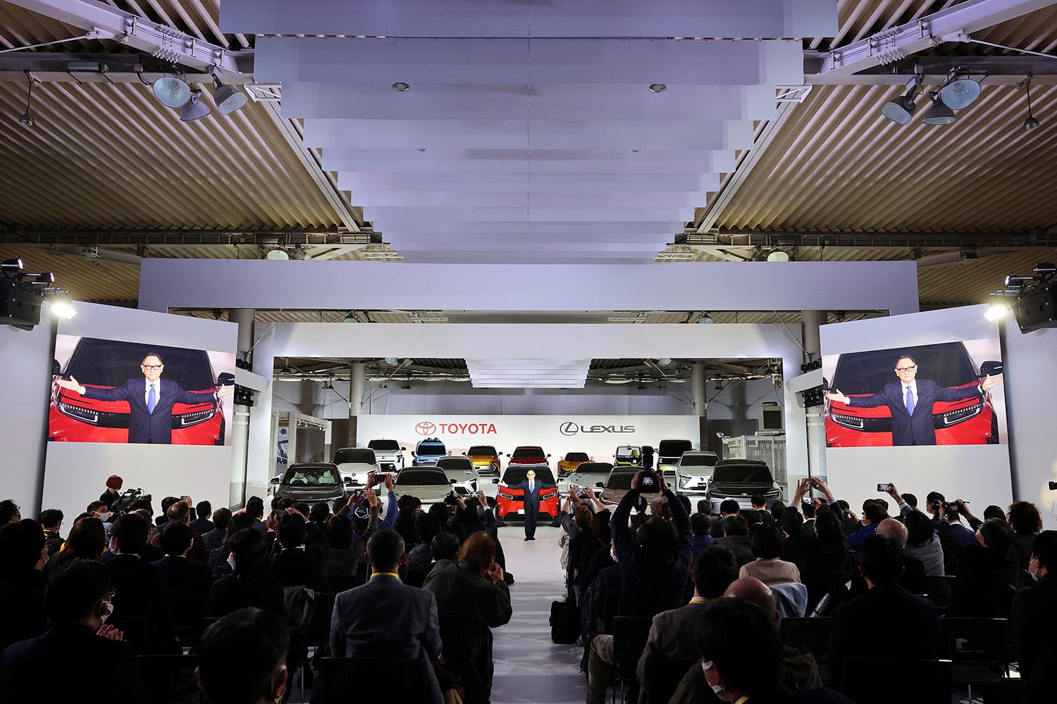 トヨタのバッテリーEVに関する説明会の発表風景