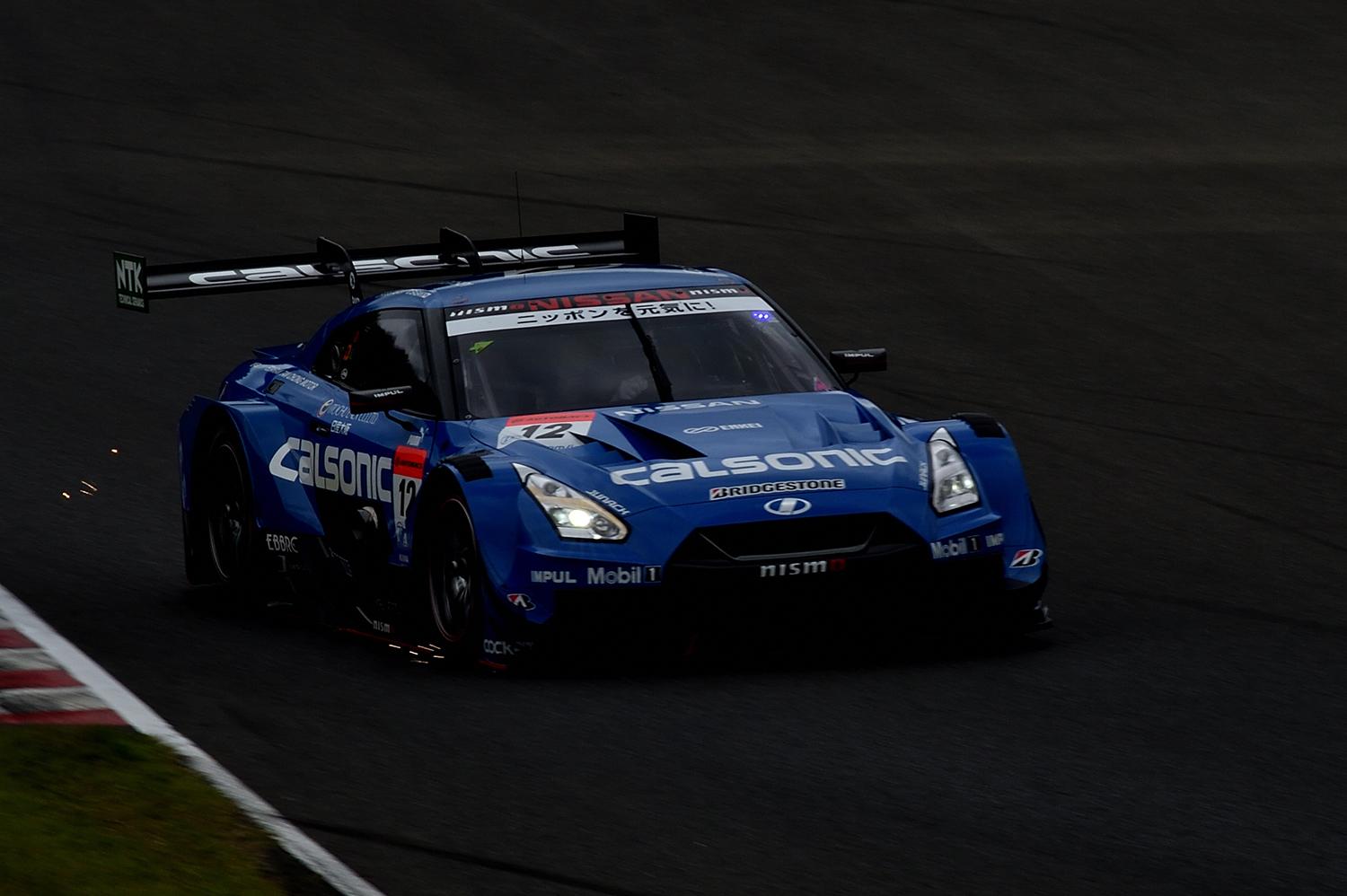 レースを彩るスポンサーたち