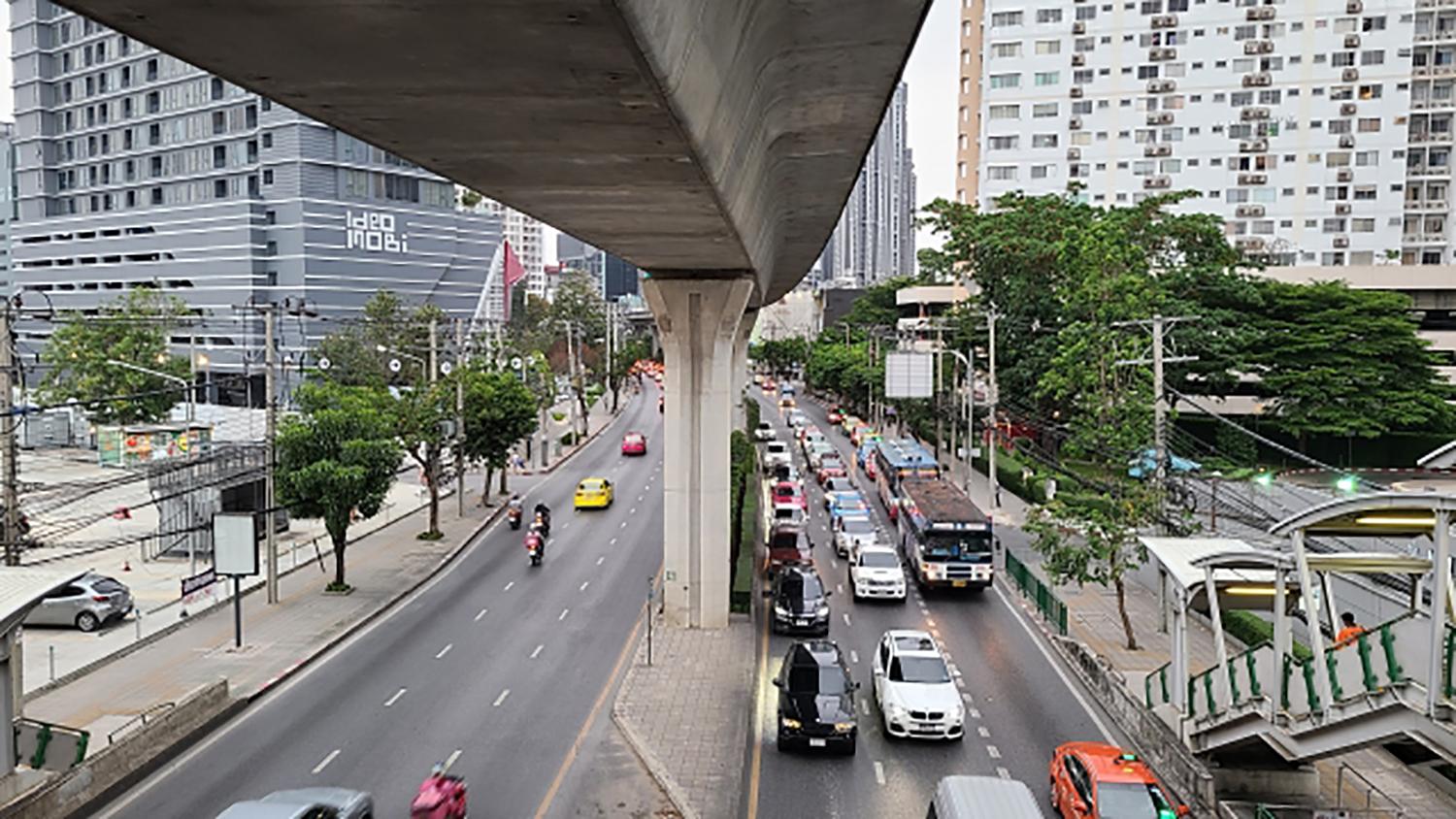 バンコクの渋滞風景 〜 画像3