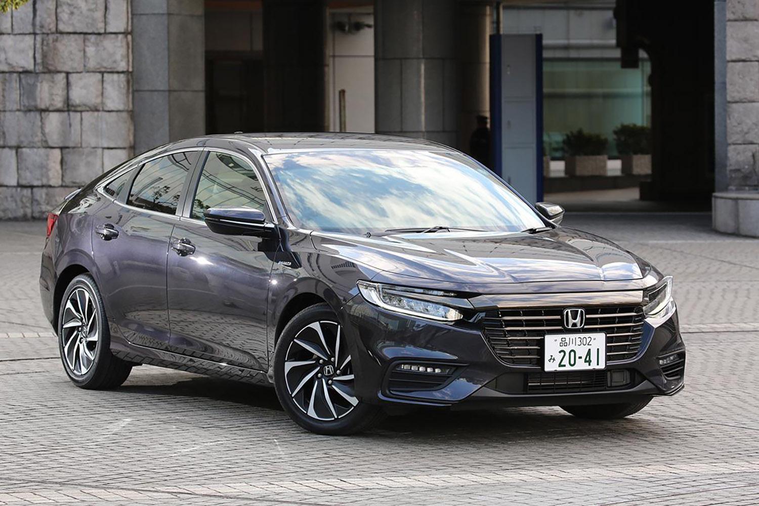 今流行りの車名復活の理由とは