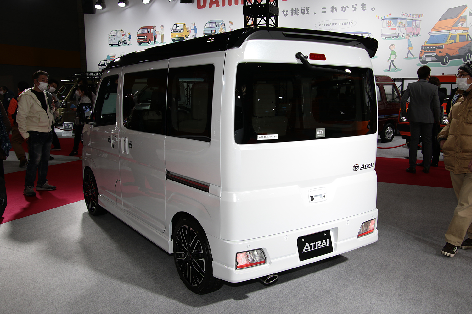 大阪オートメッセ2022のダイハツブース