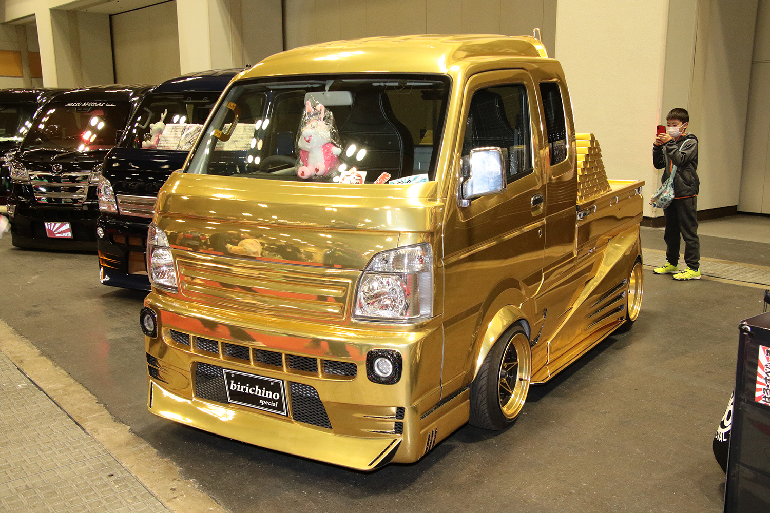 金ピカ 竹ヤリ 大径ホイール やりたい放題の 軽トラカスタム が面白すぎた 自動車情報 ニュース Web Cartop