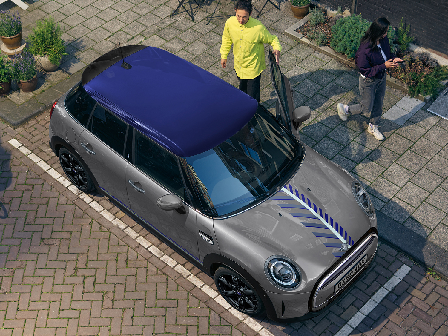 独創的なデザインが魅力な 限定車「MINI ブリック・レーン・エディション」が登場