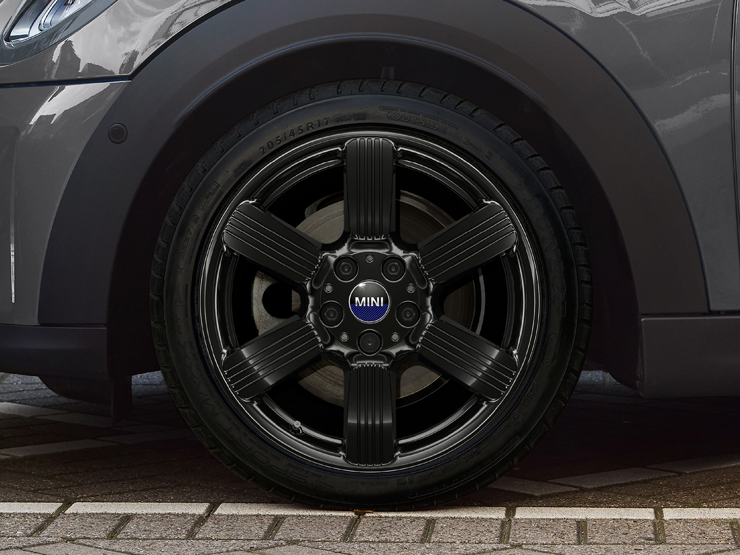 独創的なデザインが魅力な 限定車「MINI ブリック・レーン・エディション」が登場