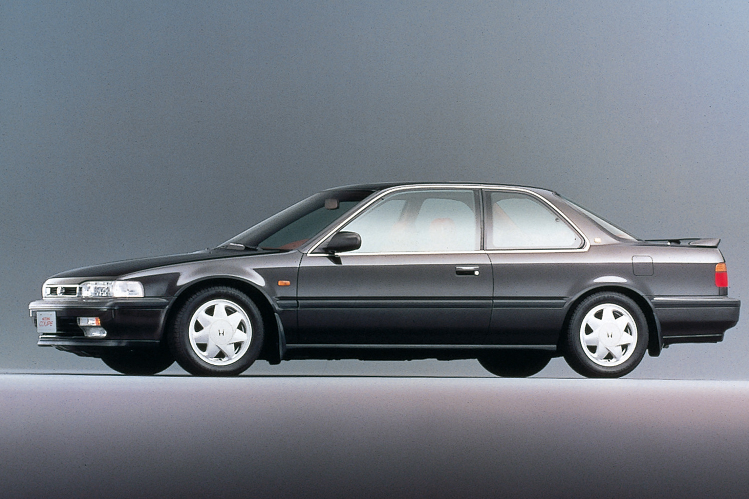 左ハンドルで売られた日本車
