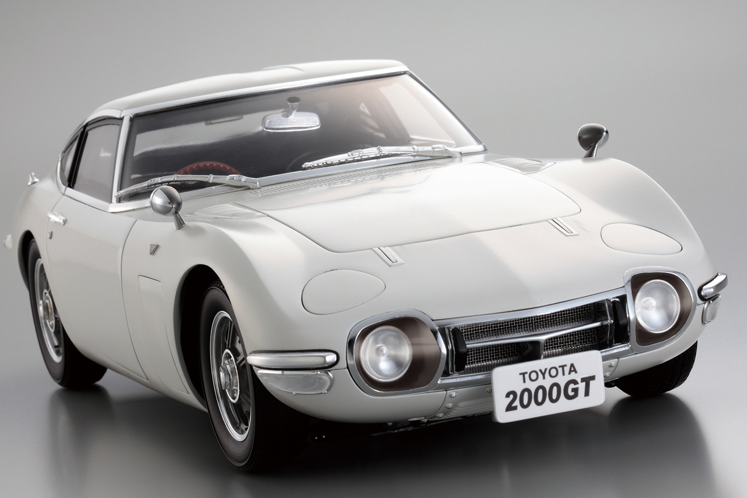 トヨタ 2000GT スケールモデル 〜 画像1