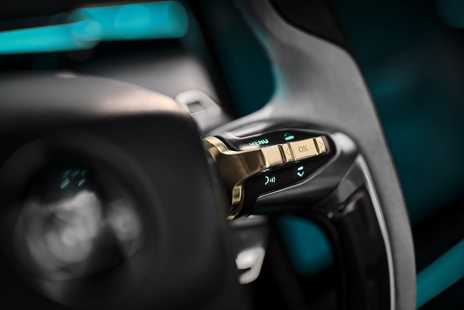 ロータスがハイパーSUV「エレトレ」を発表