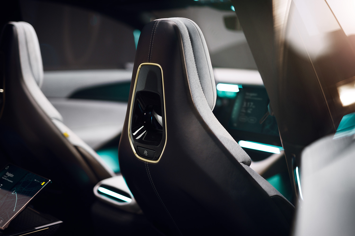 ロータスがハイパーSUV「エレトレ」を発表