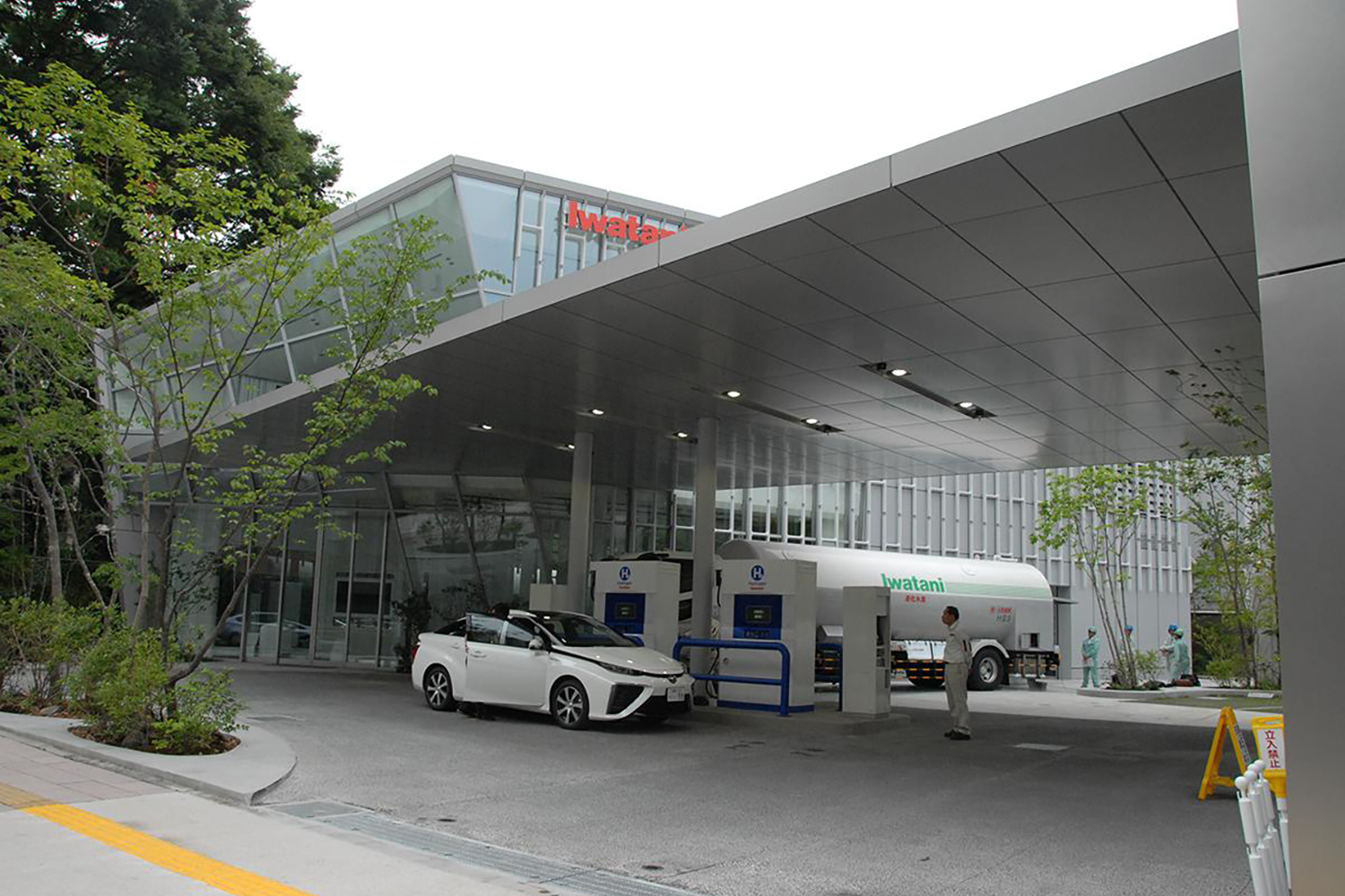 いまだ普及の道筋が見えないFCVの悲哀