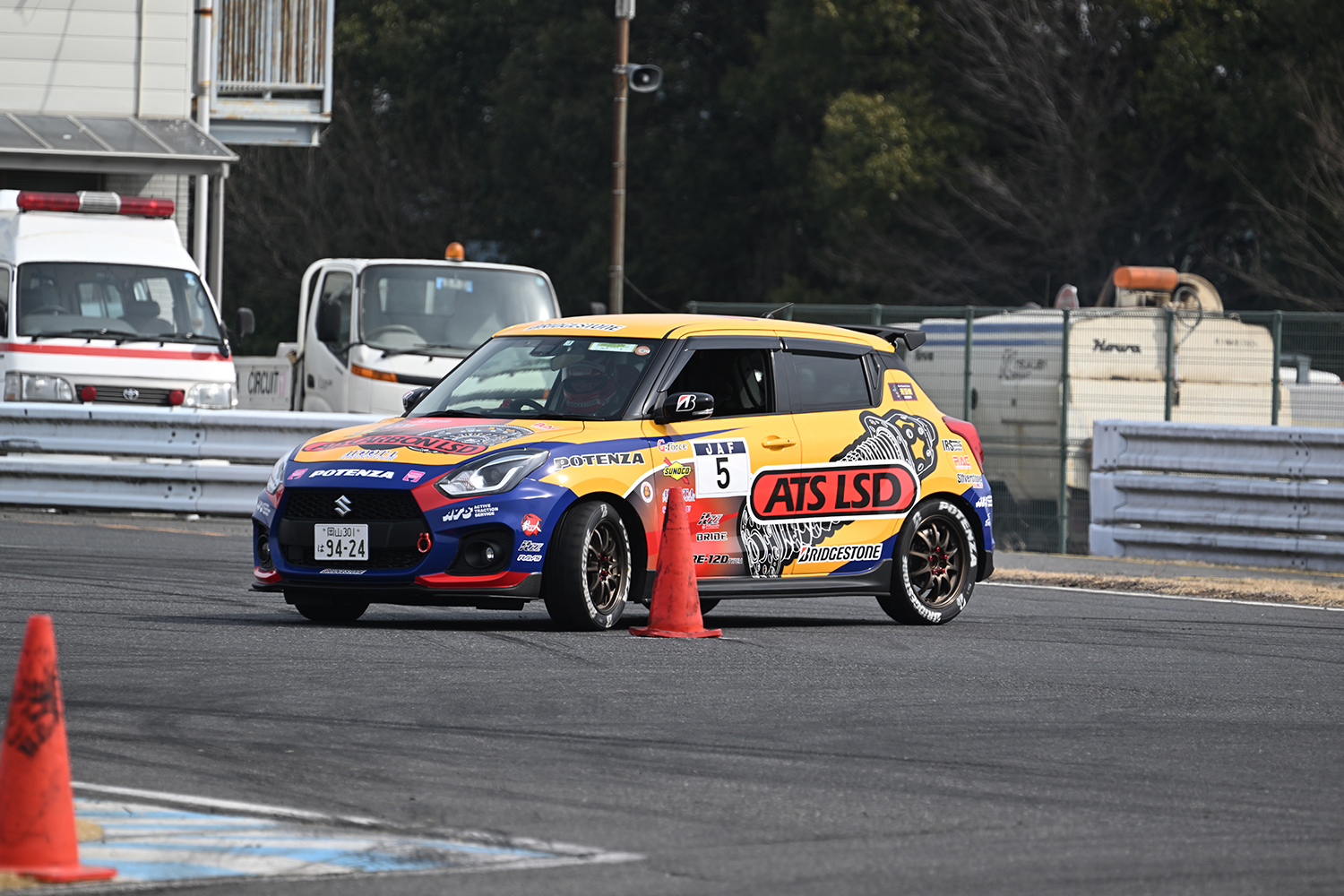 NZ9_5487