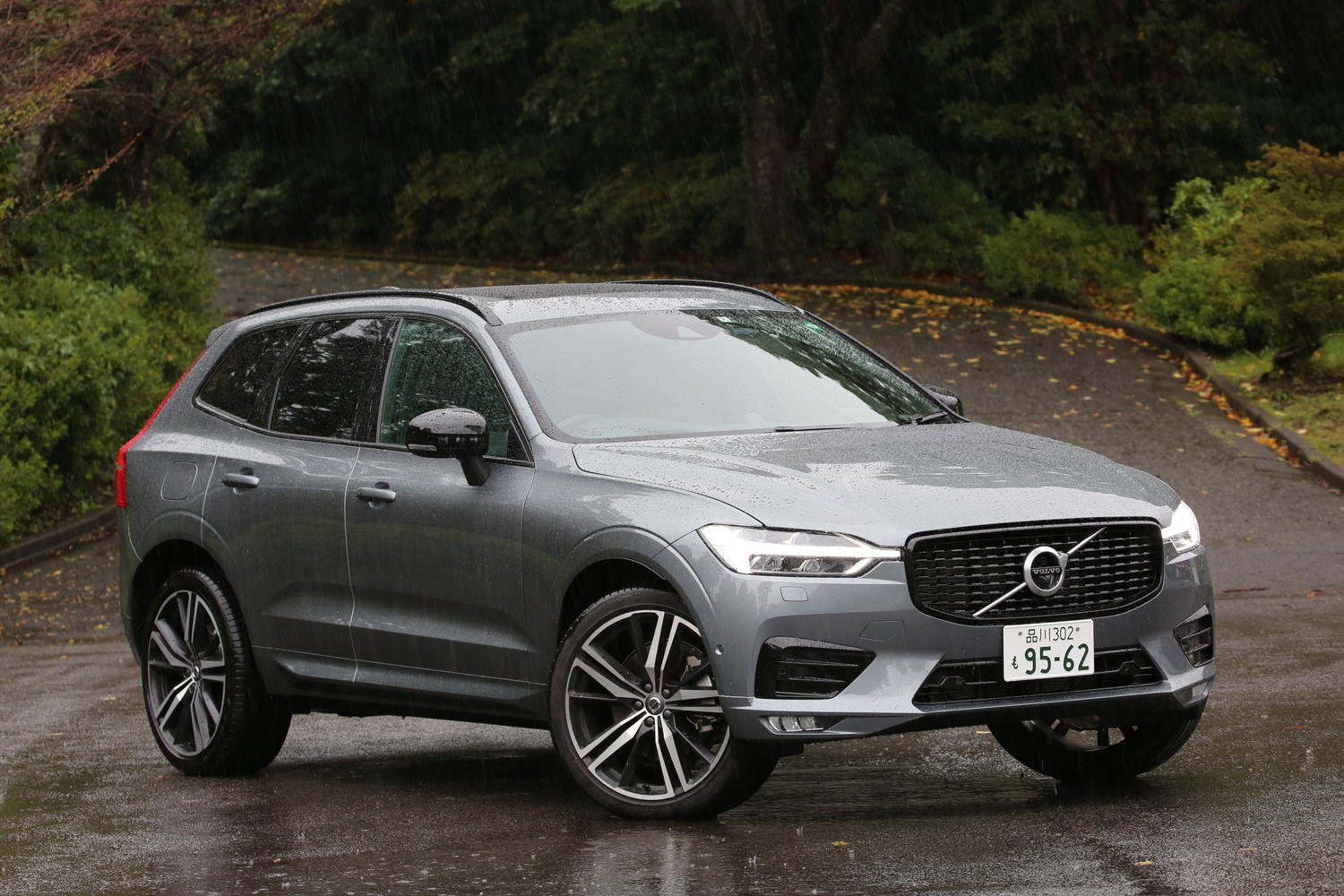 ボルボXC60のフロントスタイリング 〜 画像4