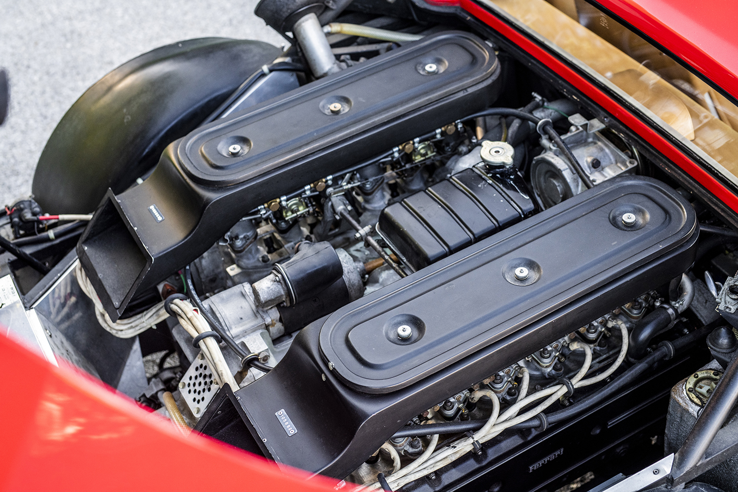 フェラーリ365GT4 BBのエンジン 〜 画像2