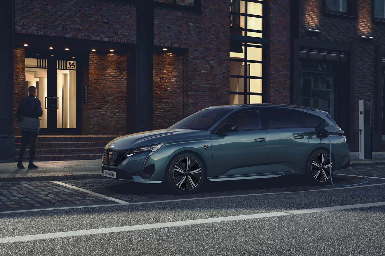 220330_PEUGEOT_308SWPHEV_2021_015_FR_01