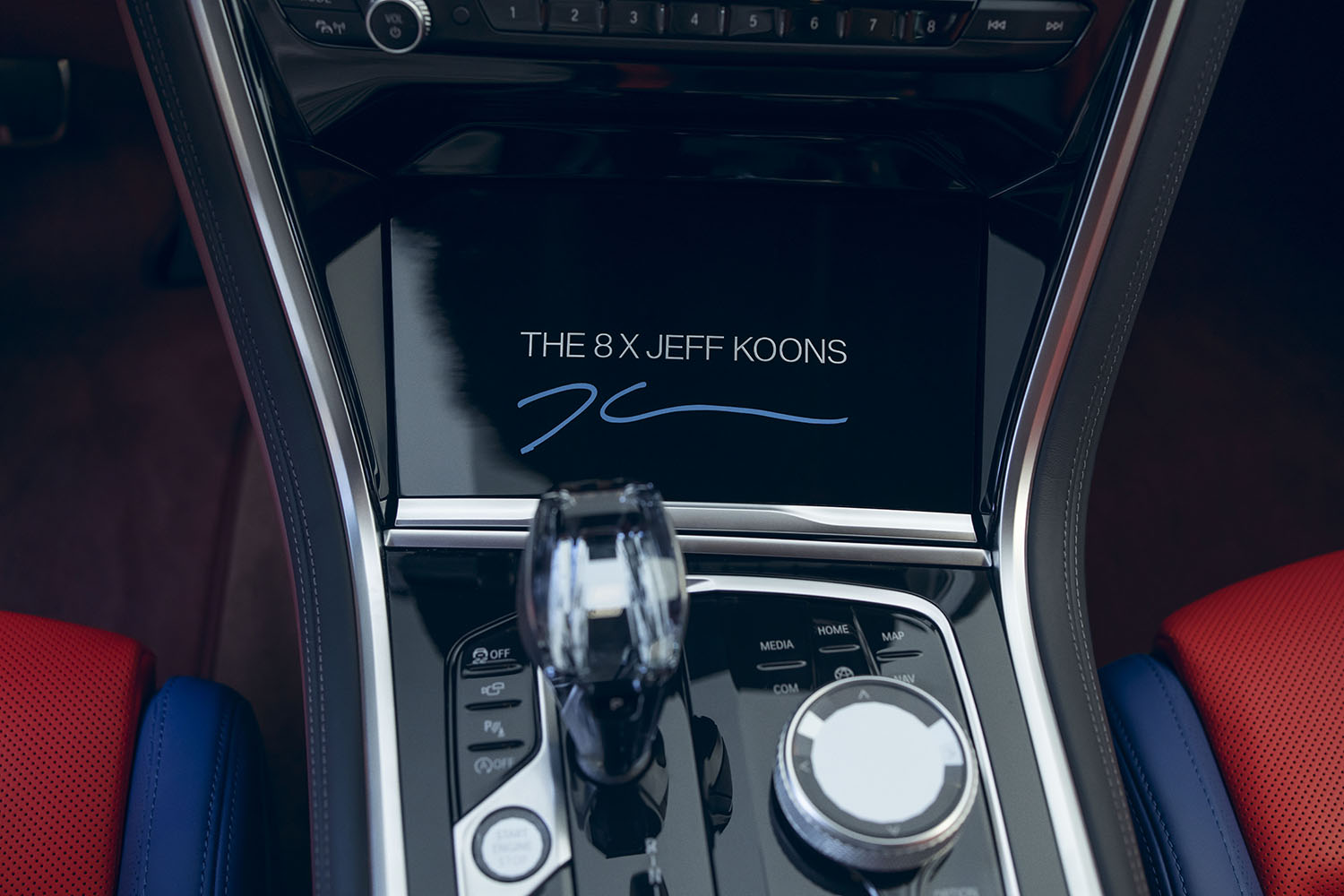 BMW「THE 8 X ジェフ・クーンズ」をオークションで販売 〜 画像8