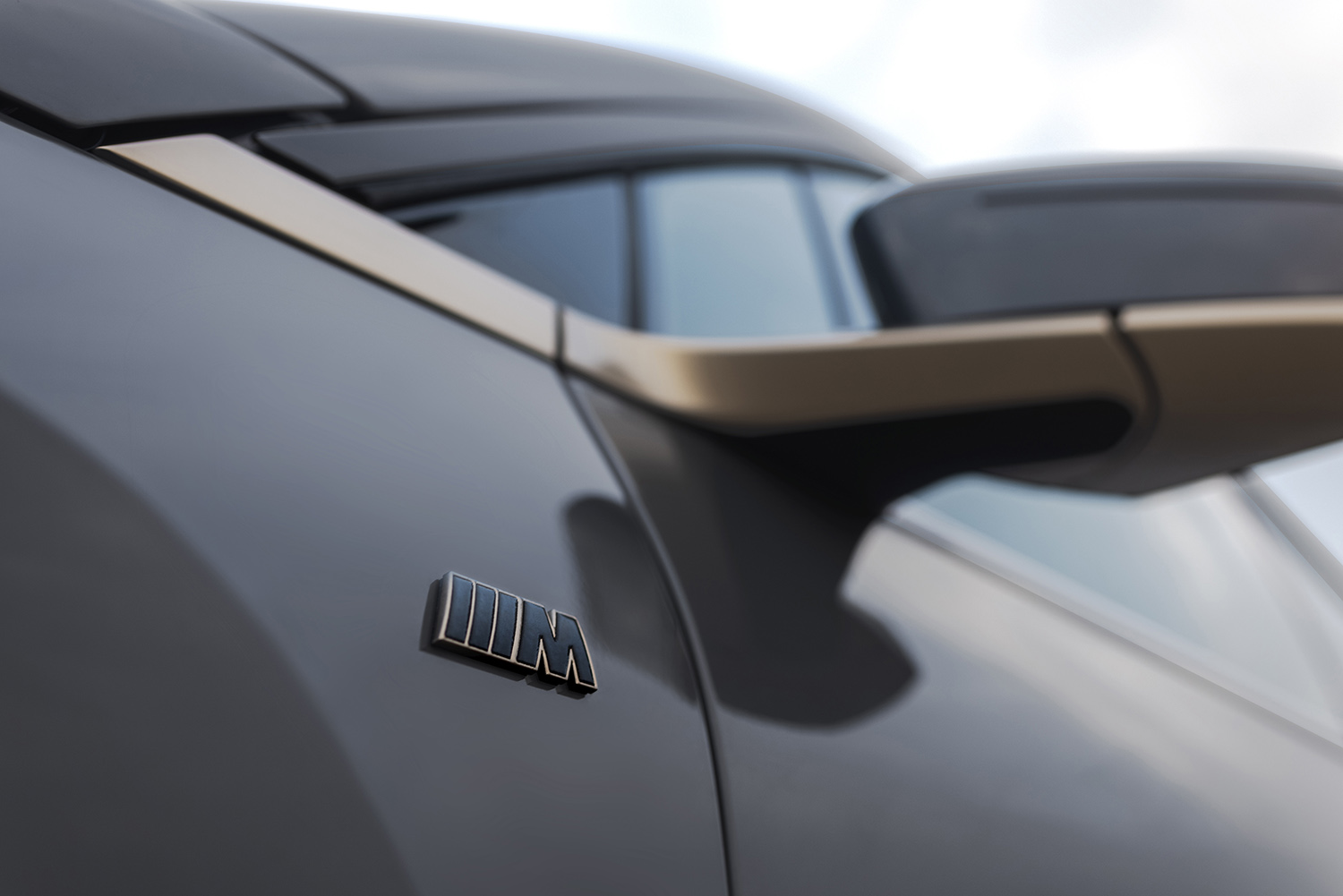 「BMW iX」のラインアップに『BMW iX M60』を追加し販売を開始 〜 画像17