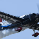 【画像】スゴ技披露中なのに「なんかまわってるなー」！　レクサスが技術協力する日本人エアレースパイロット室屋選手を直撃した 〜 画像3