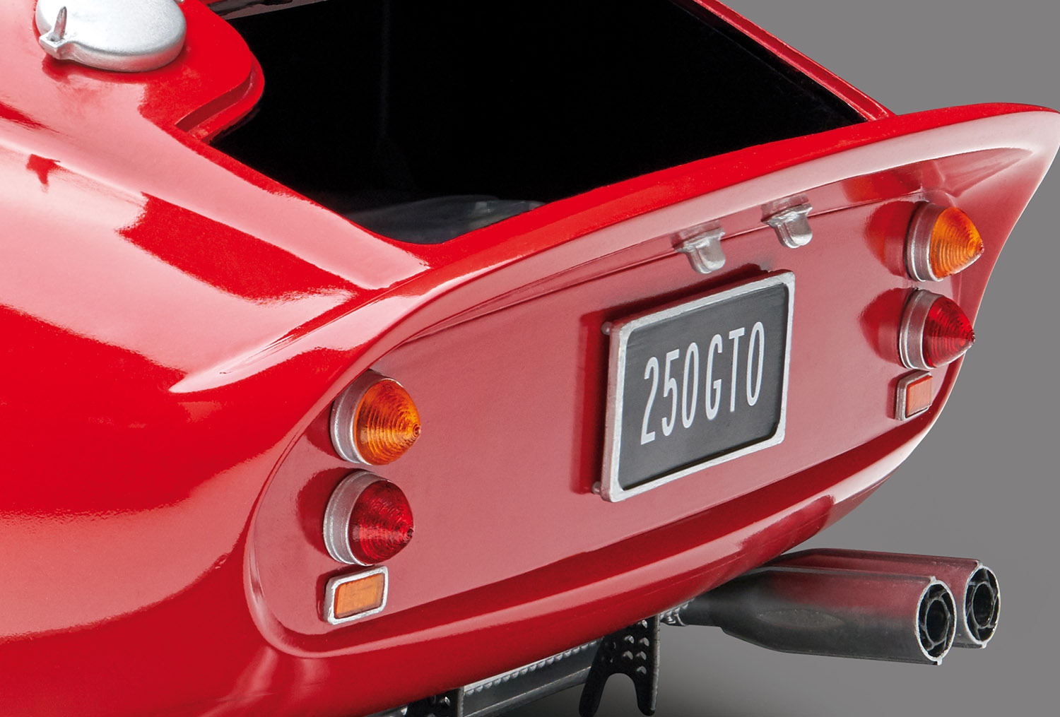 デアゴスティーニ･ジャパンから1/8スケールで組み立てる『フェラーリ 250 GTOをつくる』を発売 〜 画像6