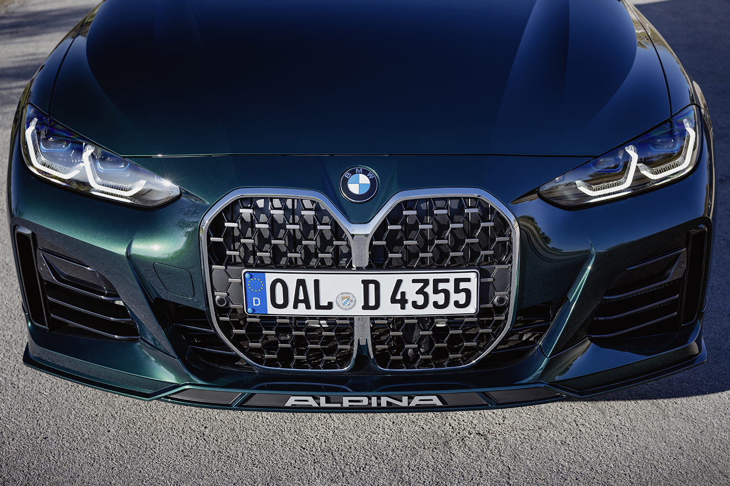 BMWアルピナ D4 S グランクーペのフロント真正面アップ 〜 画像18