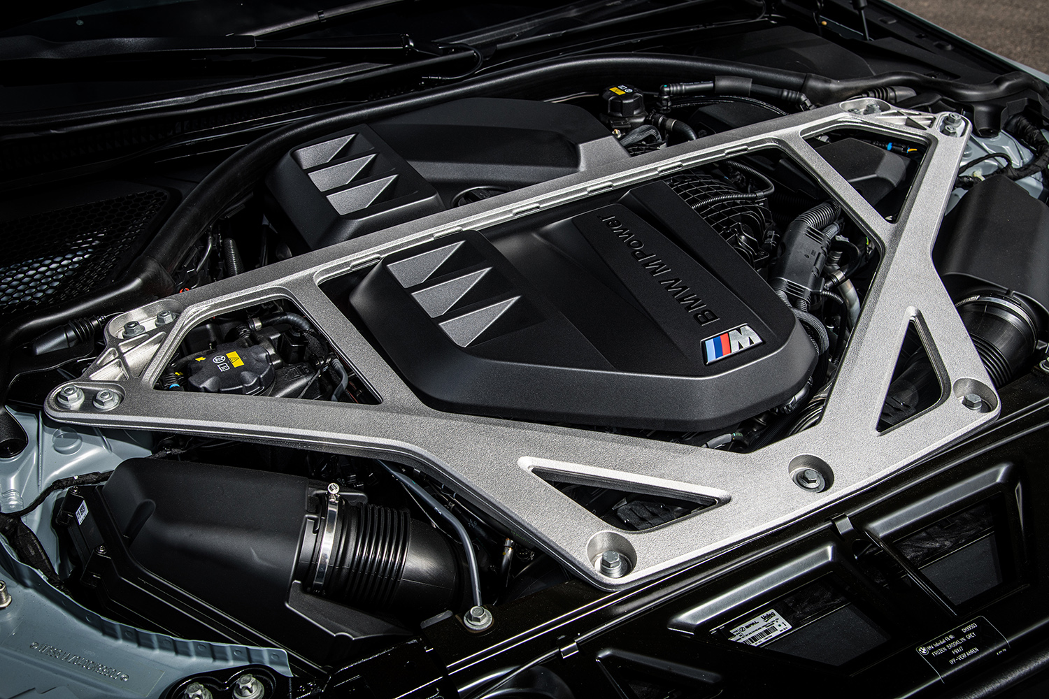 BMW M4 CSLエンジン 〜 画像4
