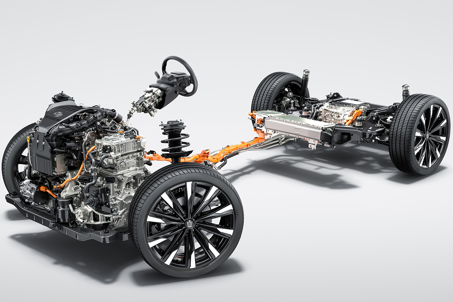 トヨタ・クラウンの2.4リッターターボと前後モーターを組み合わせた「デュアルブーストハイブリッドシステム」