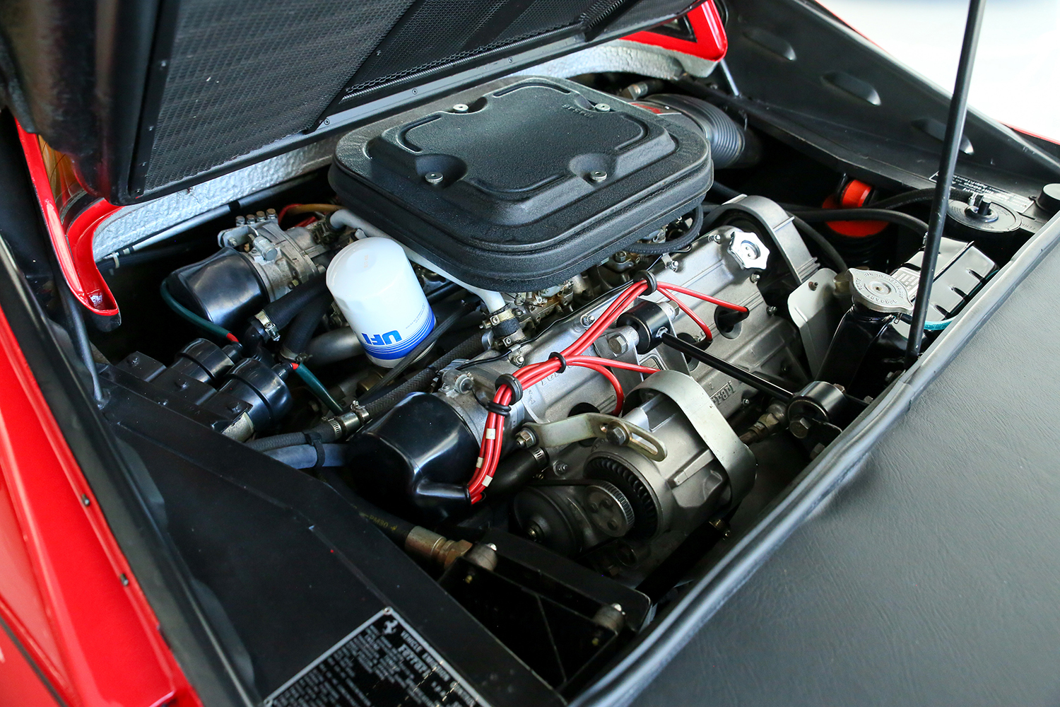 フェラーリ308GTBヴェトロレジーナのエンジン 〜 画像2