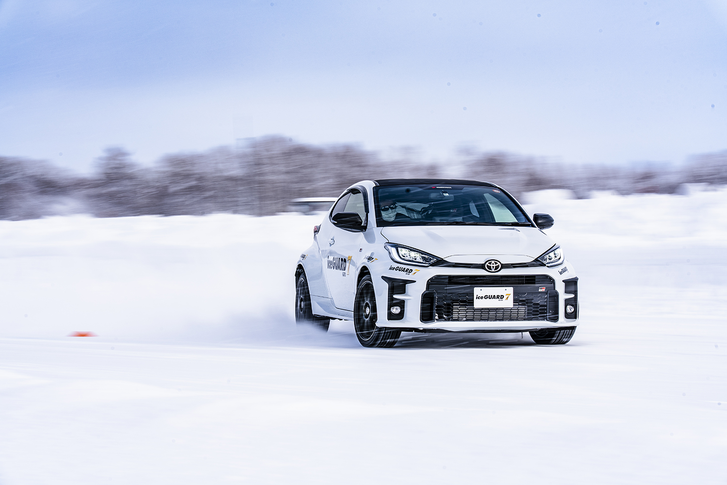 アイスガード7履いたトヨタGRヤリスの雪上スラロームテスト 〜 画像36