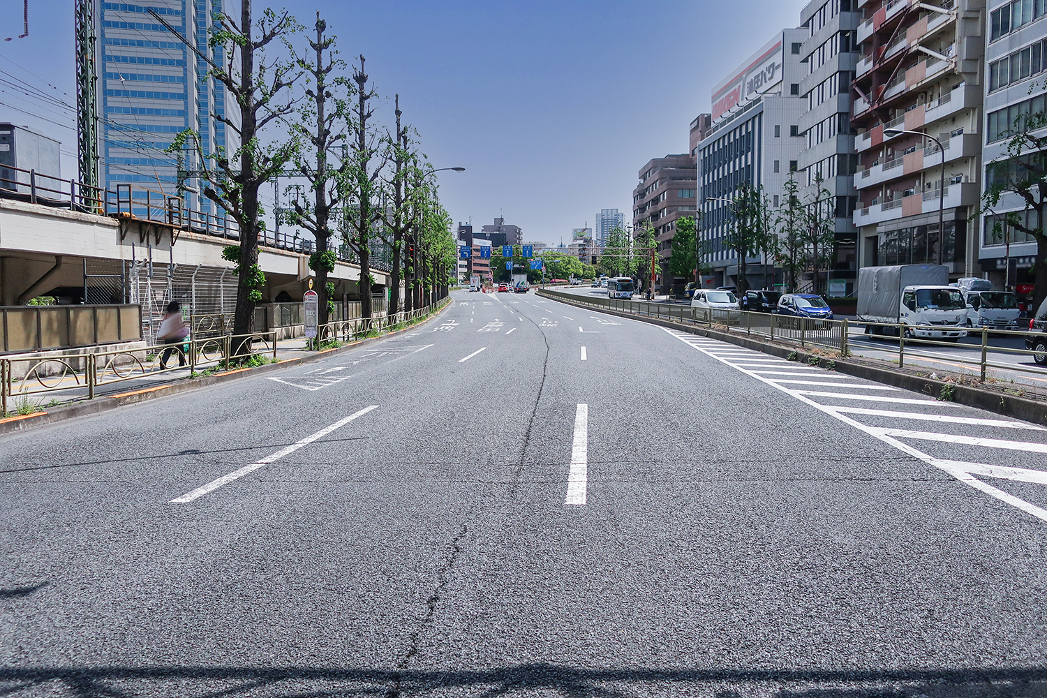 日本のアスファルト道路