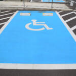 【画像】「心ない利用者」のために許可制度の導入まで！　車椅子マークの「駐車スペース」の正しい使い方とは 〜 画像2
