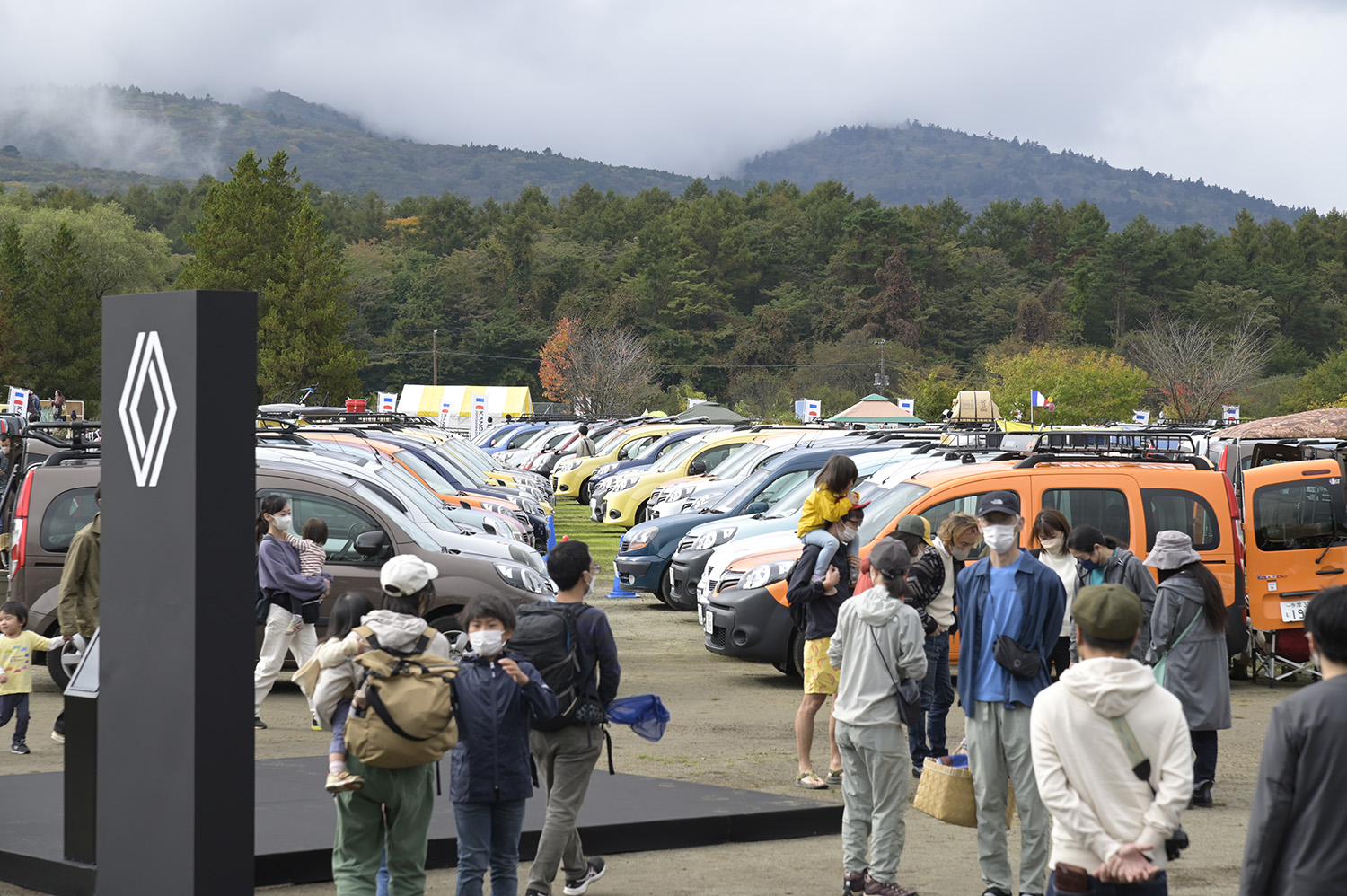 「ルノー・カングージャンボリー2022」で日本仕様新型もサプライズ公開