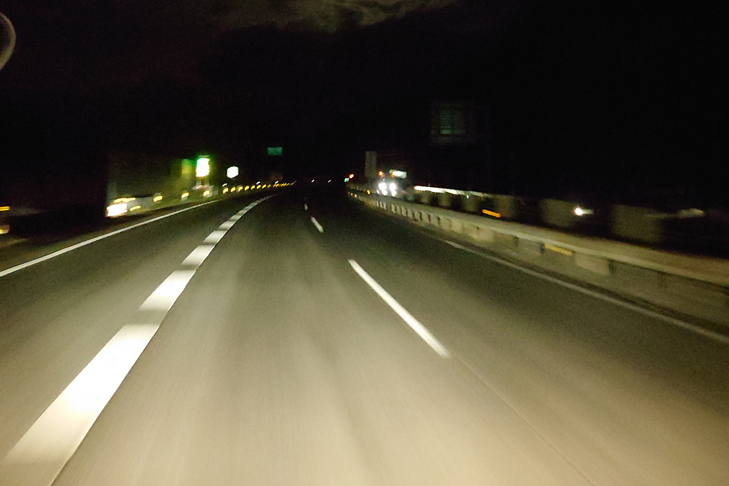 夜の高速道路 〜 画像2
