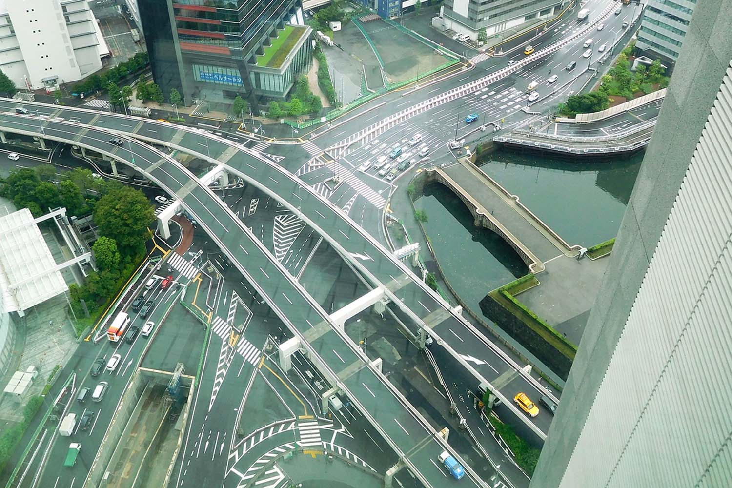 東京高速道路と首都高の連絡している写真 〜 画像1
