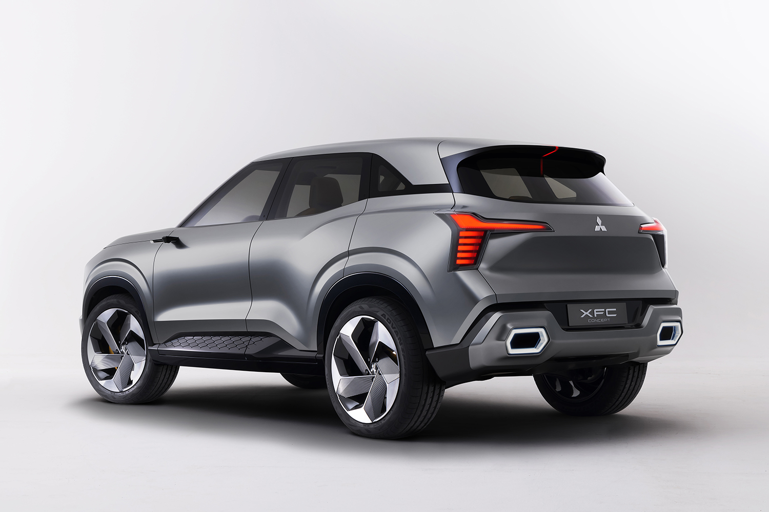 三菱 XFCコンセプトは量産化されそうな予感もある!? 話題のコンセプトカーの全容に迫った | 自動車情報・ニュース WEB CARTOP