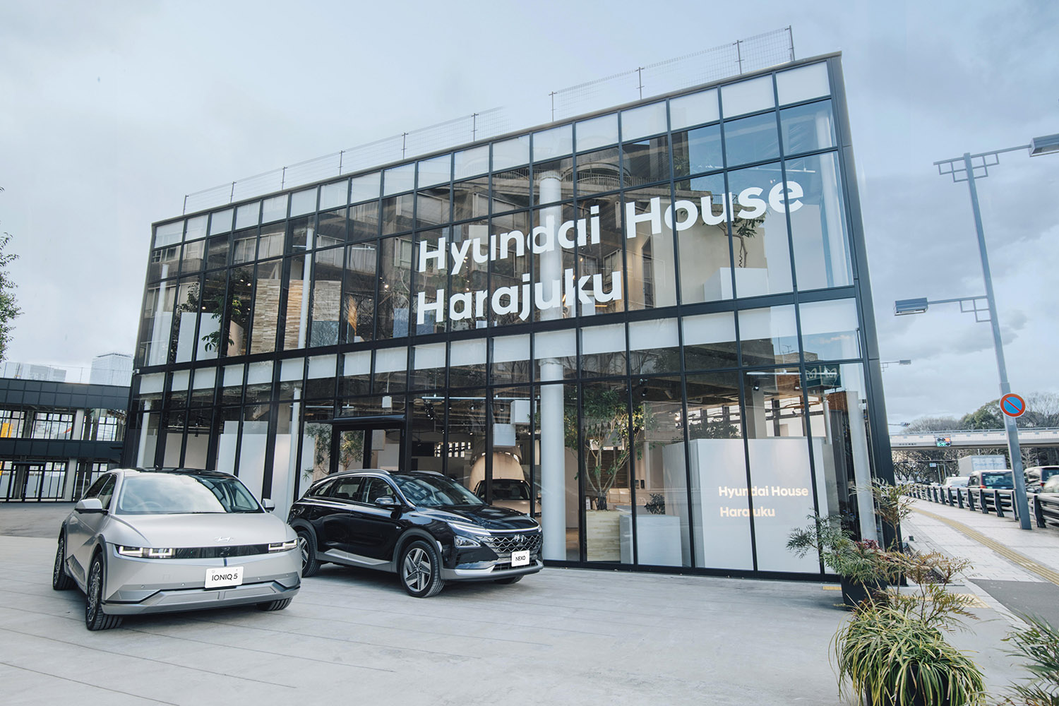 ヒョンデが期間限定オープンさせた「Hyundai House Harajuku」の外観