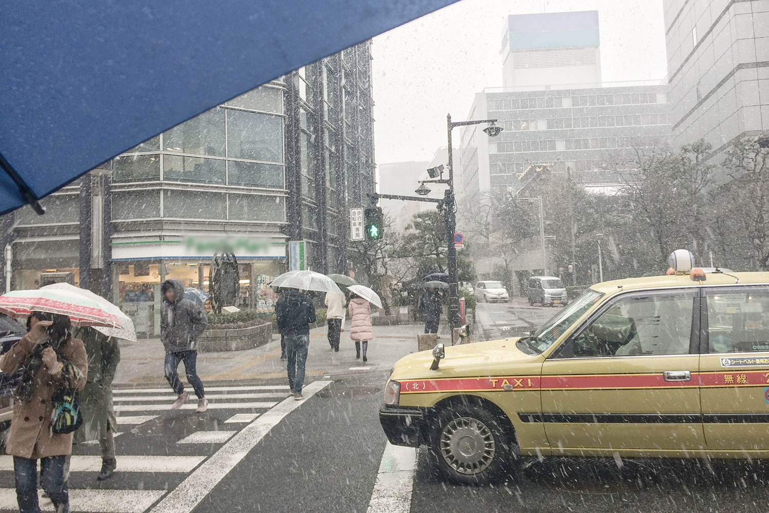 雪の日に走るタクシー02 〜 画像3