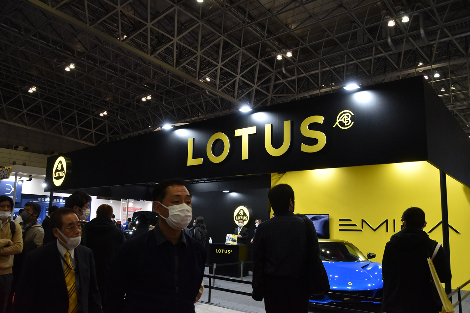株式会社エルシーアイがロータス・エミーラ V6 ファーストエディションを出展【東京オートサロン2023】 〜 画像1