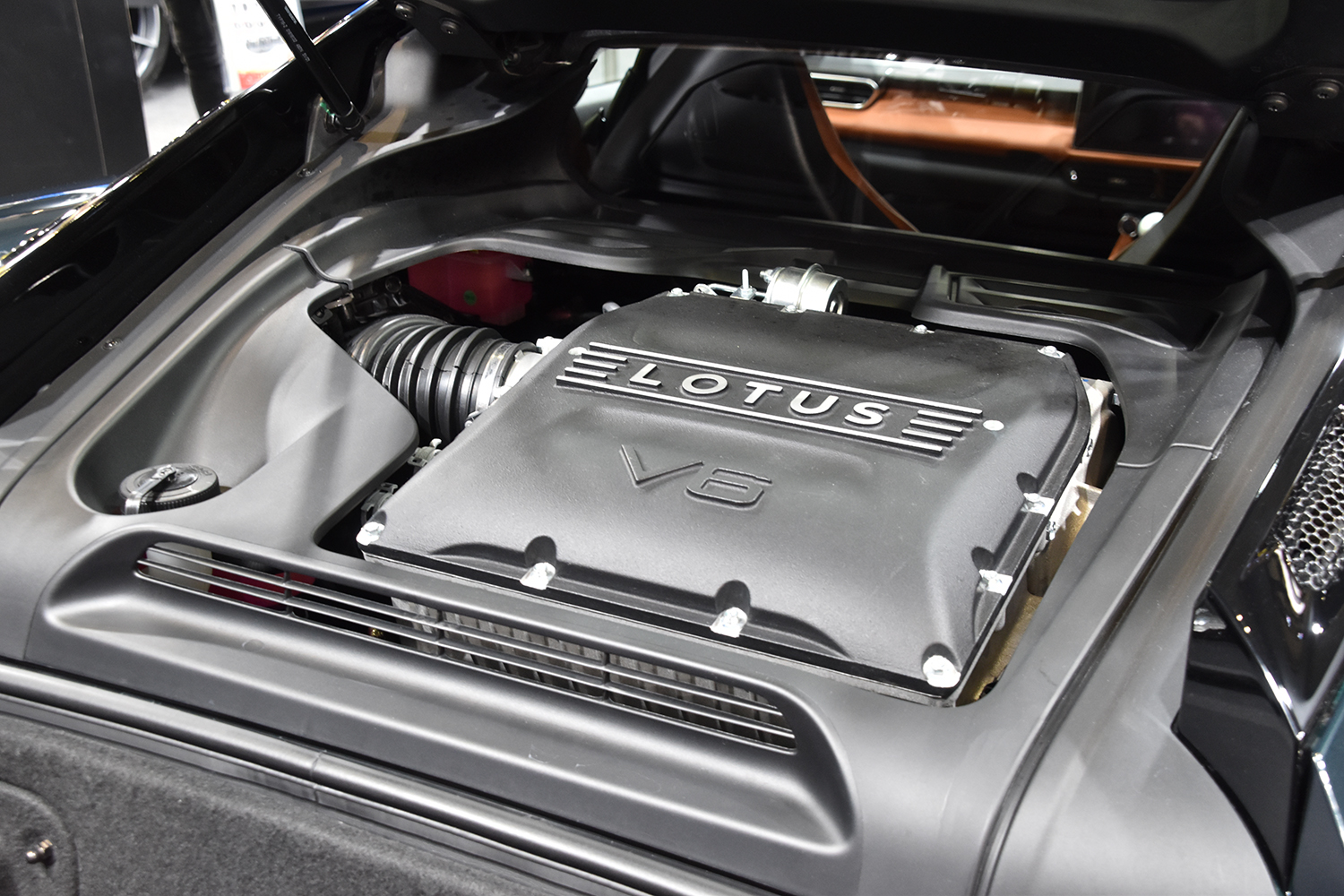ロータス・エミーラ V6 ファーストエディションのトヨタ製3.5リッターV6スーパーチャージャーエンジン