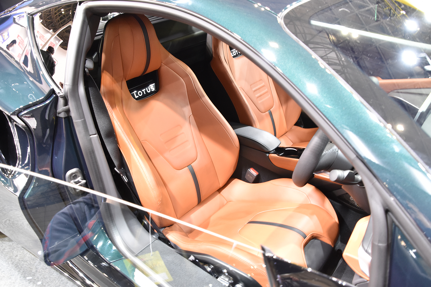 株式会社エルシーアイがロータス・エミーラ V6 ファーストエディションを出展【東京オートサロン2023】 〜 画像10