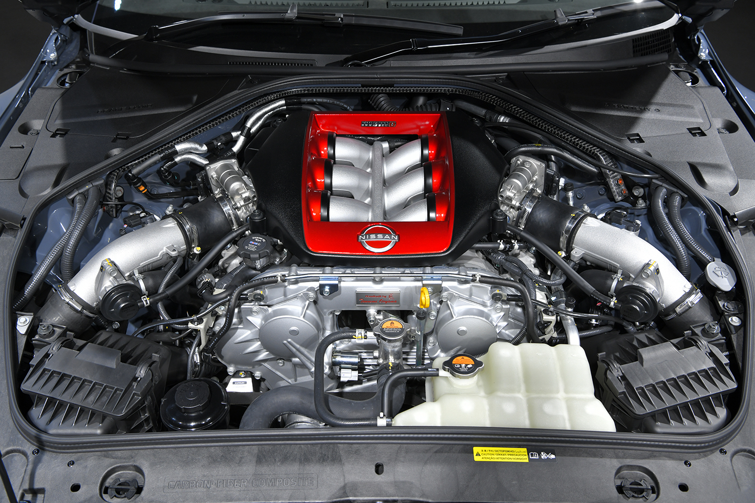 2024年モデル日産GT-Rニスモのエンジン