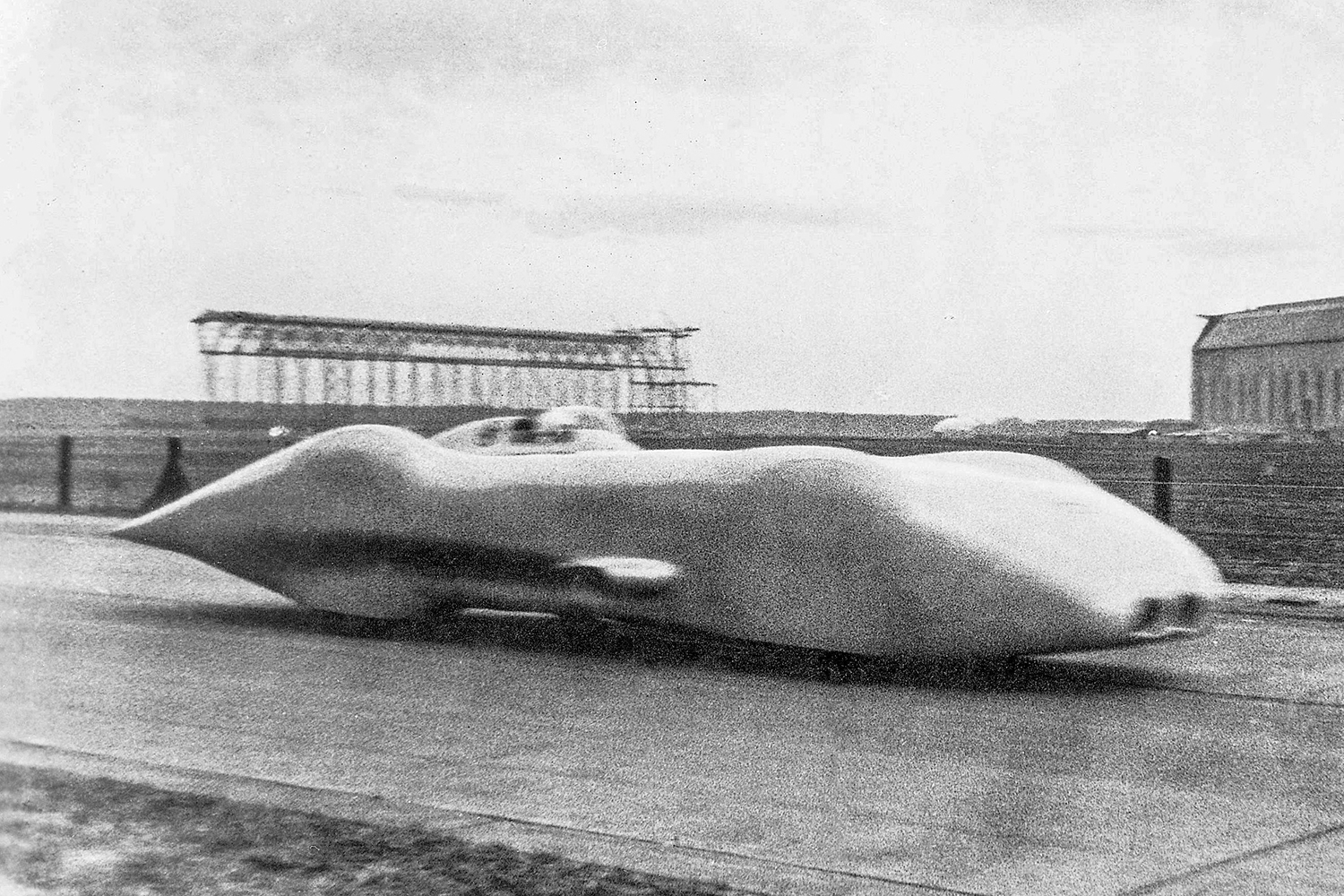 流体力学を利用してデザインされた1930年代のメルセデス・ベンツW125のフロントスタイリング 〜 画像4