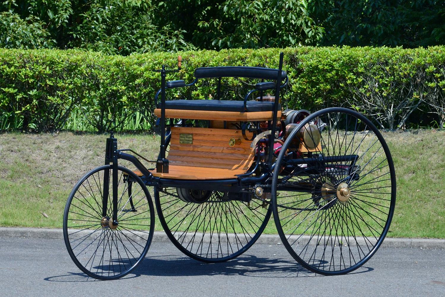 カール・ベンツが1886年に作った3輪自動車の写真 〜 画像1