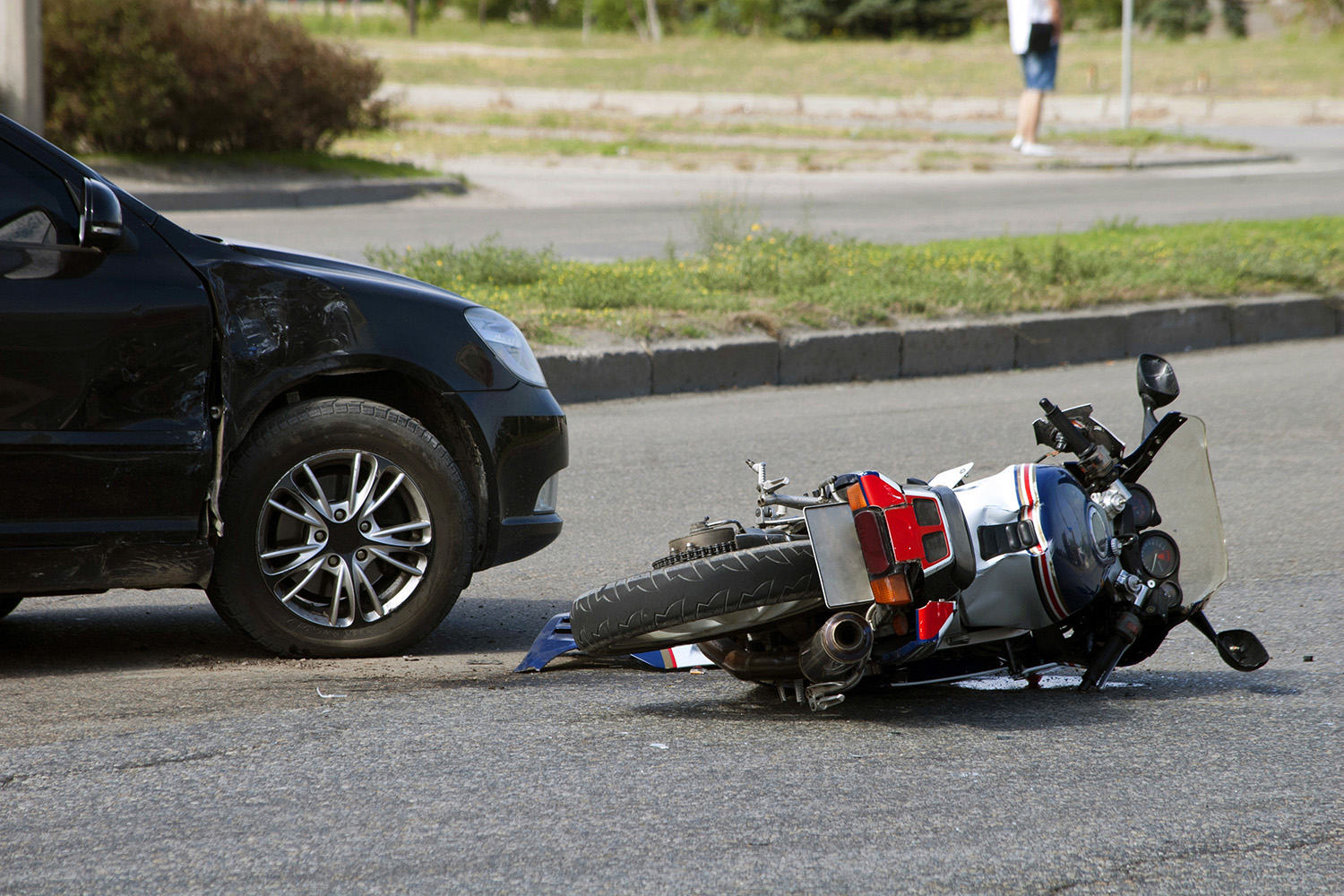 クルマとバイクの交通事故 〜 画像4
