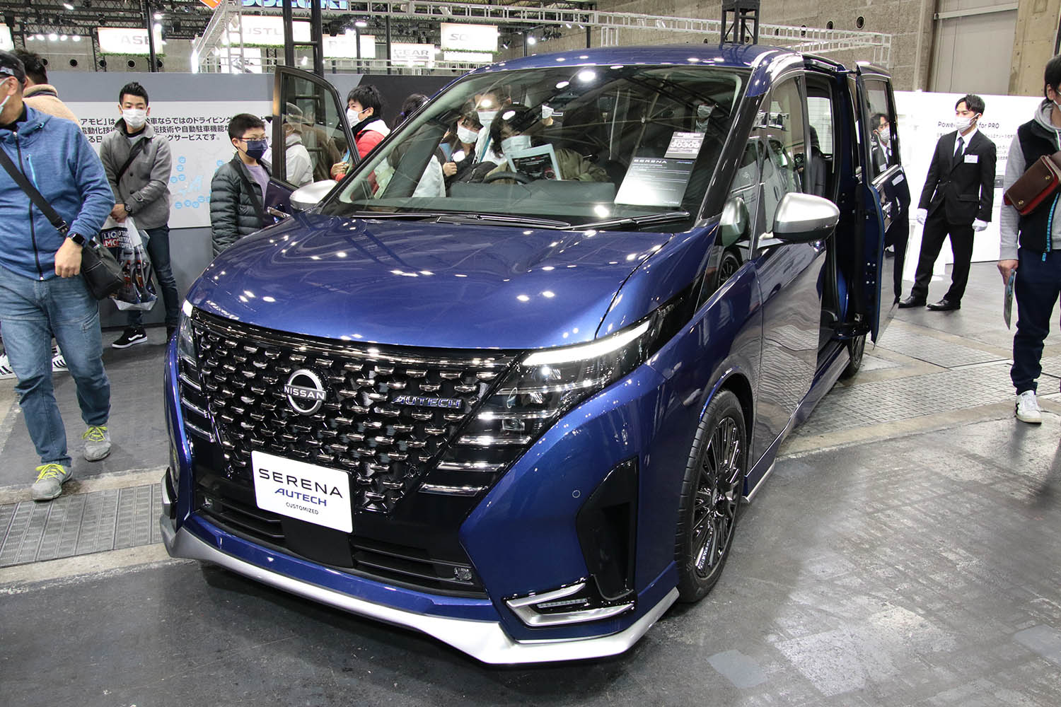 日産が新型「セレナオーテック」をさらにカスタマイズした「セレナオーテックカスタマイズド」を参考出品! | 自動車情報・ニュース WEB CARTOP