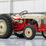 【画像】これぞリアルな農道のスーパーカー！　フォード・ポルシェ・ランボルギーニの熾烈な農園バトル 〜 画像2