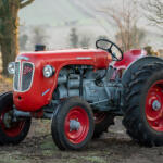 【画像】これぞリアルな農道のスーパーカー！　フォード・ポルシェ・ランボルギーニの熾烈な農園バトル 〜 画像6