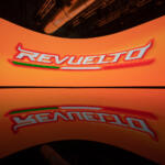 【画像】ランボルギーニの新V12搭載車「レヴェルト」が登場！　３モーターのハイブリッドでなんと1015馬力の怪物マシンだった 〜 画像57
