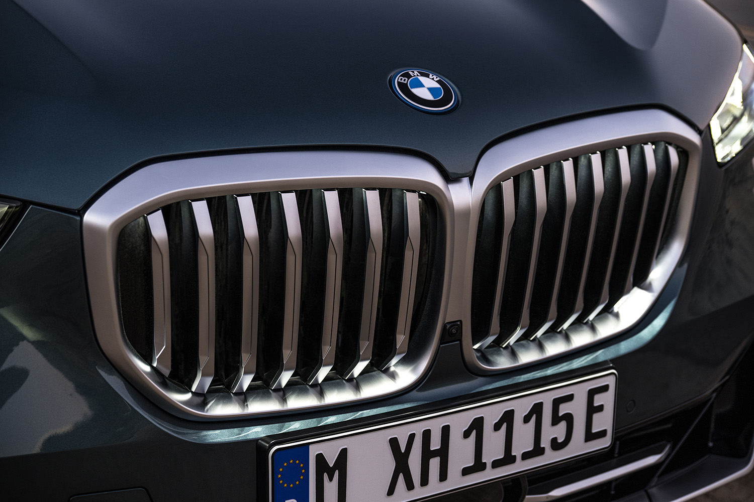BMW X５にマイルドハイブリッド仕様とプラグインハイブリッドモデルが登場 〜 画像65